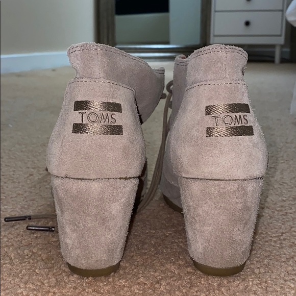 Tom Booties - Picture 3 of 3